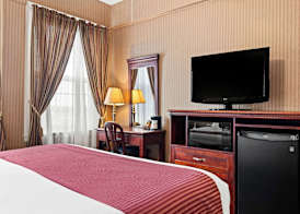 Genetti Hotel, SureStay Collection by Best Western 4