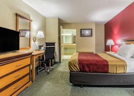 Econo Lodge Whiteville 5