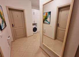Thoma's K Studios 5