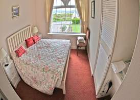Sea Breeze Bed and Breakfast 2