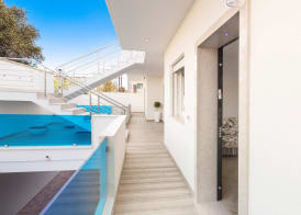 Absolute Suite Apartments 5