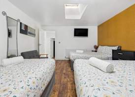Rusholme Rooms 5