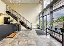 Travelodge by Wyndham Sarnia 2