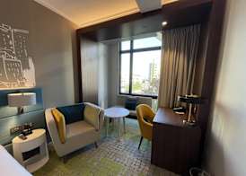 Mercure Auckland Queen Street 4
