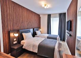 Finsbury Rose 3