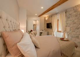 Jupiter Lux Rooms 2
