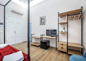 Five Suites Mantellate 2