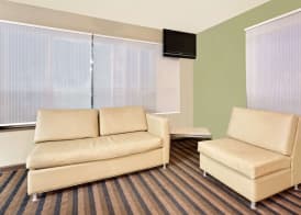Super 8 by Wyndham Denver Central 3