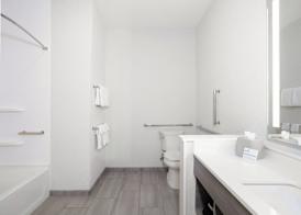 Holiday Inn Express & Suites Leesburg - Historic District by IHG 2