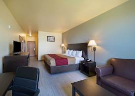 Econo Lodge Inn & Suites Bridgeport 4