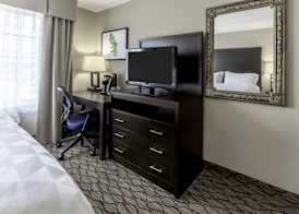 Holiday Inn & Suites MILWAUKEE AIRPORT by IHG 5
