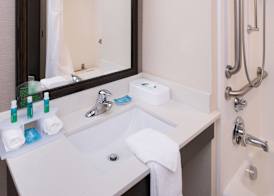 Holiday Inn Express & Suites MONROE by IHG 4