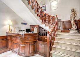 Garibaldi Suite 2