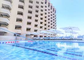Radisson Blu Hotel, Dubai Deira Creek 4