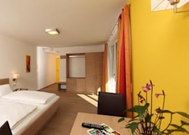 Die Dorfvilla - Includes Tauern Spa Kaprun Wellness Access 13 km away 5