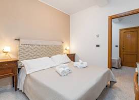 Piccolo Hotel Villa Rosa 5