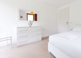 Villa Tola - Giallo 5