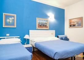 Lia Rooms 2