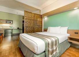 Microtel by Wyndham South Forbes near Nuvali 5