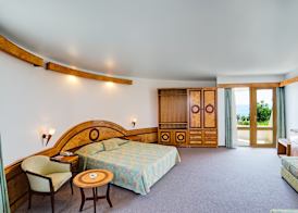 Rubi Hotel 3
