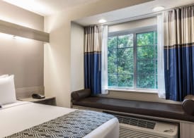 Microtel Inn & Suites by Wyndham Atlanta Buckhead Area 4