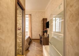 AMICI GUESTHOUSE 4