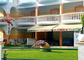Marathon Studios & Apartments 3