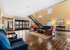 Comfort Suites near Camp Lejeune 3