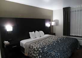 Travelodge by Wyndham North Charleston 5