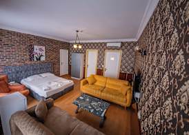 Royal Garden Suite and Hotel 4