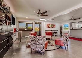 Econo Lodge Inn & Suites Enid South 2