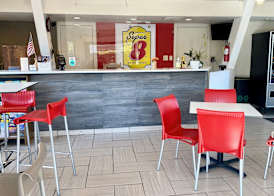 Super 8 by Wyndham Albuquerque Downtown 2