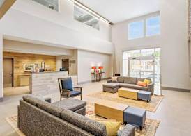 Country Inn & Suites by Radisson, Flagstaff Downtown, AZ 4
