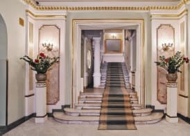Grand Hotel 3