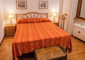 Navona Romantic House 2