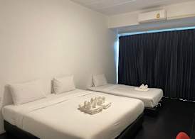 Azz Hotel 4