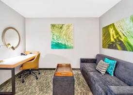 SpringHill Suites By Marriott Erie 5