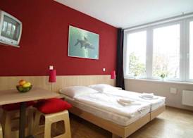 MEININGER Hotel Hamburg City Center 3