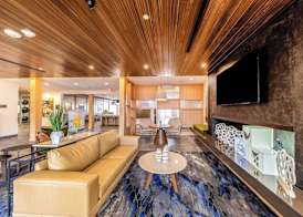 Fairfield Inn & Suites by Marriott Gainesville I-35 2