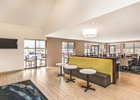 La Quinta by Wyndham Philadelphia Airport 5