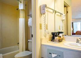 Americas Best Value Inn & Suites Melbourne 4