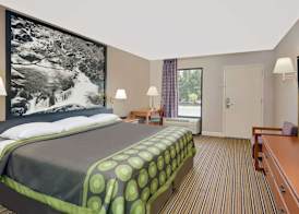 Super 8 by Wyndham Athens 5