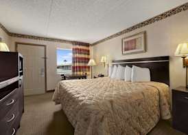 Days Inn by Wyndham Grantville 5