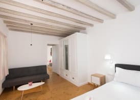 Luxury Sea View Apartment w shared pool 4