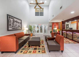 Super 8 by Wyndham Alexander City 3