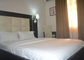 Mac Dove Lounge & Suites ltd 5