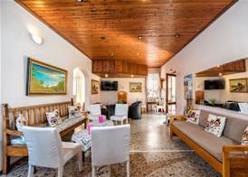 Harmony Hotel & Studio 2
