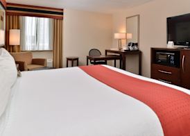 Holiday Inn NEW LONDON - MYSTIC AREA by IHG 3