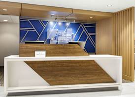Holiday Inn Express & Suites Miami Intl Airport 36 4