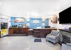 Oceanside Inn & Suites, a Days Inn by Wyndham 3
